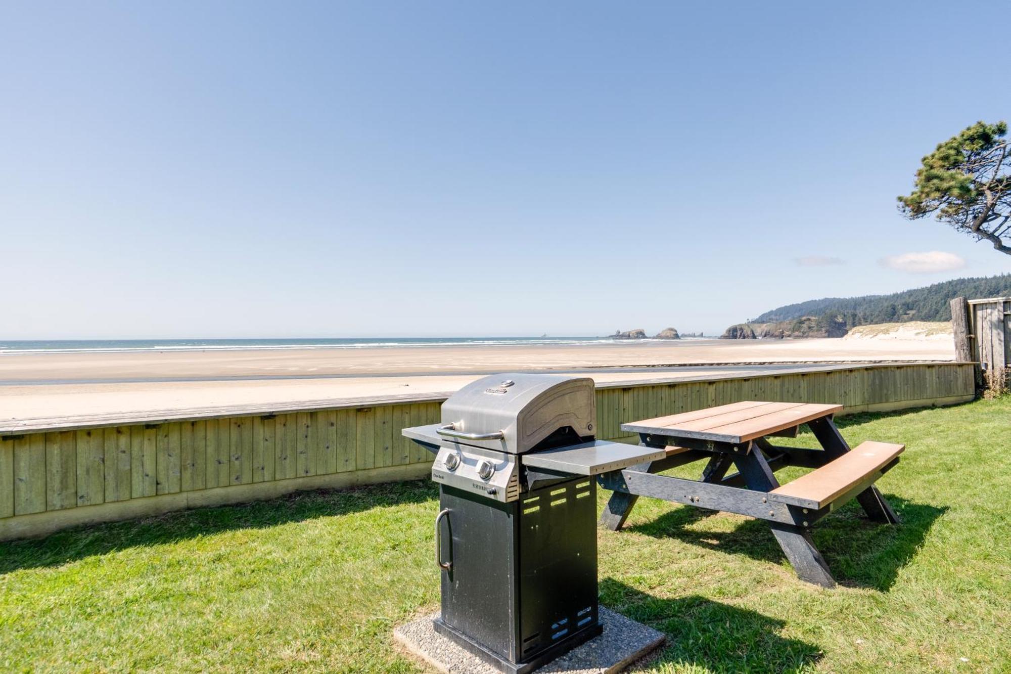 Schooner'S Cove Inn Cannon Beach Eksteriør bilde