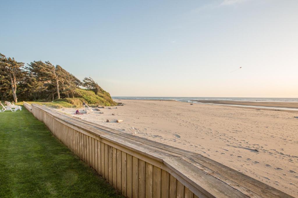 Schooner'S Cove Inn Cannon Beach Eksteriør bilde